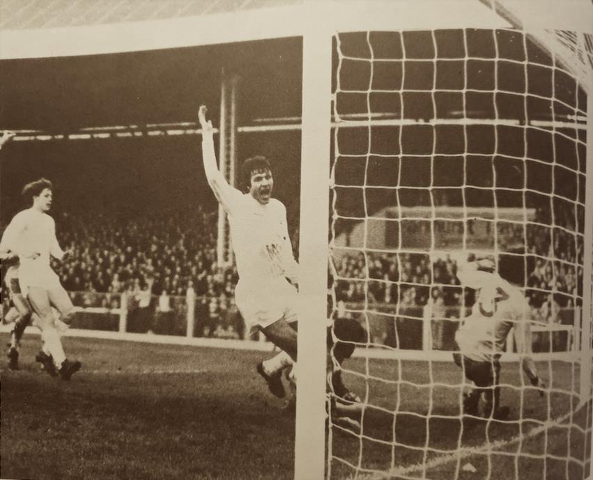 ToshMovie's tweet photo. Phil Boersma gets his first Swans goal within seconds of the kick-off against Sheffield Wednesday at the Vetch on this afternoon in 1978. By the time Charlo scores our fourth Tosh himself has bagged a brace in a 4-2 win against Jack Charlton's Wednesday #Swans #MIDSWA https://t.co/cVrUaI5k56