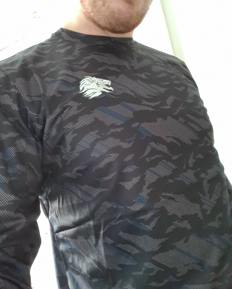 Cowans95's tweet photo. This Gaming Jersey!! 👌 @SyndicateOG @Syndicate #SyndicateOG https://t.co/W1hfsTVlEk