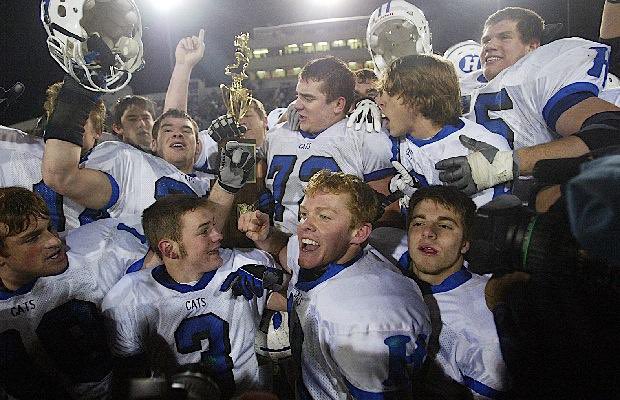 hdvfootball's tweet photo. December 2, 2006. Canton, Ohio. Hilliard Davidson (15-0) 36 Mentor 35. Winning our 1st Division 1 State Championship. Go Cats! https://t.co/N3XD7WKCWe