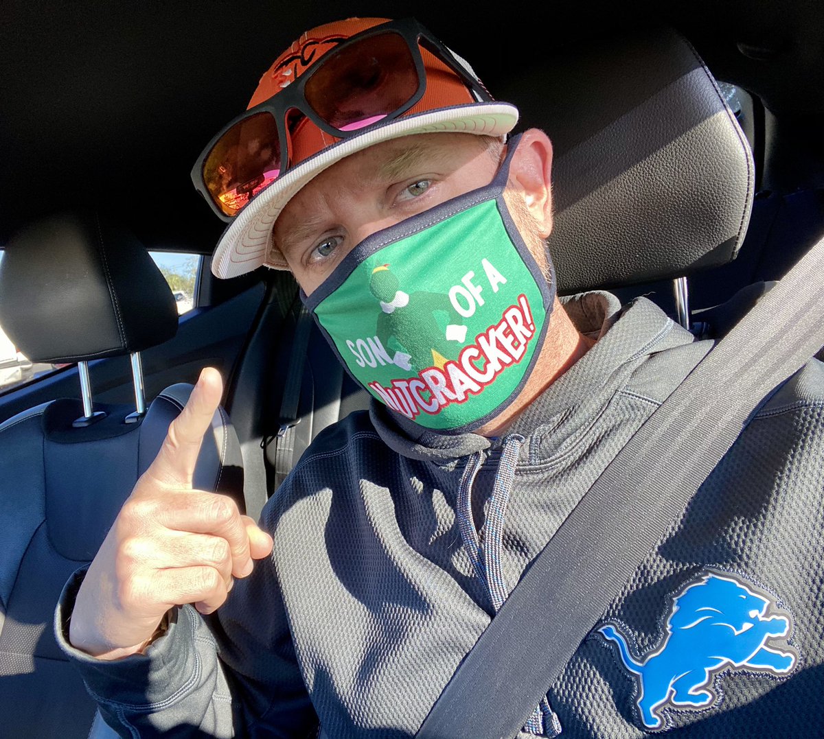 MattyK_Ski's tweet image. The #SonOFaNutcracker 🧝‍♂️ 😷 for the #WIN - I’m ready for a snowball fight 🥊 who’s in 🥴🤷🏼‍♂️ - #WinItWednesday💥