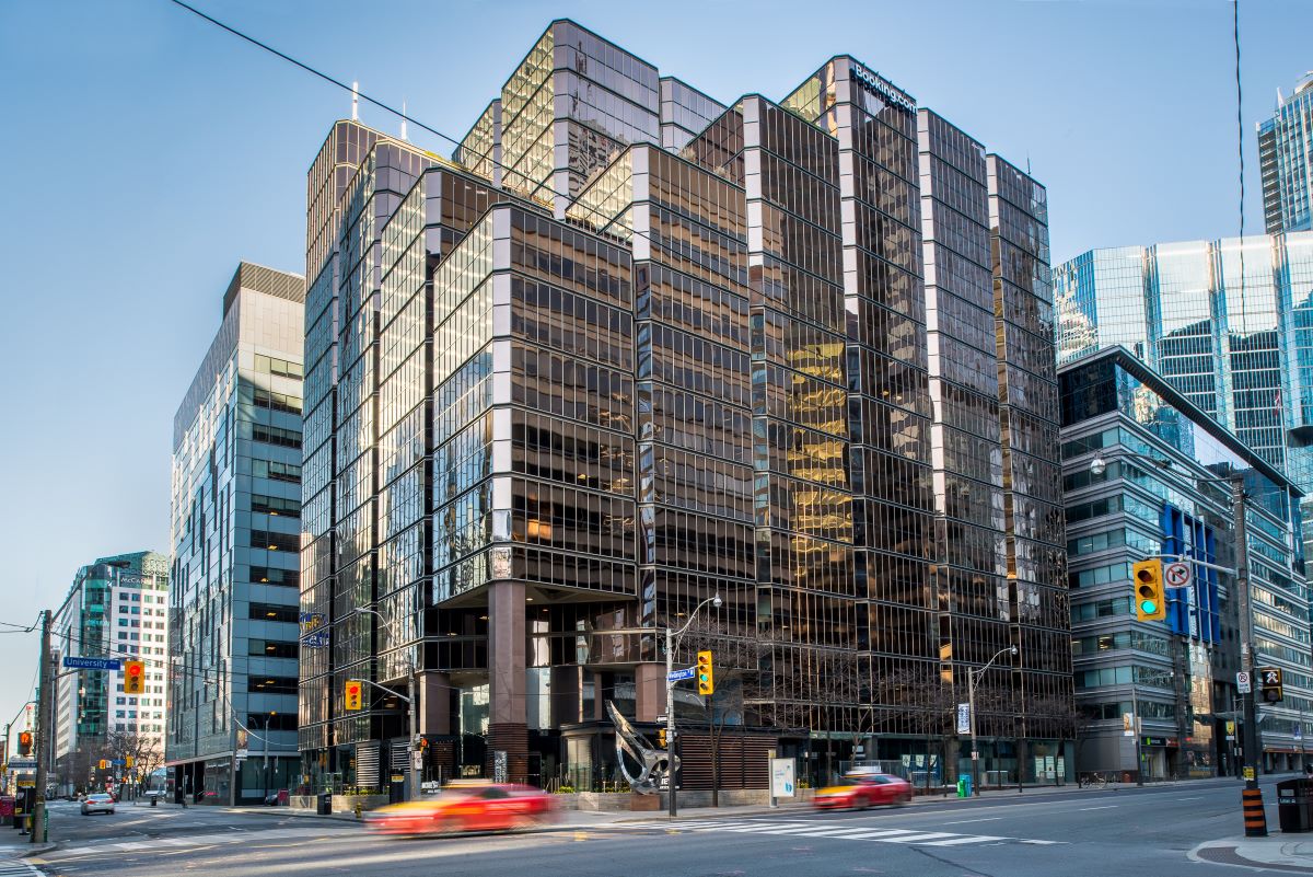 Congratulations to LaSalle Canada Property Fund, our flagship Canadian fund, for earning five stars and the No. 1 spot amongst its peer group in its GRESB rating.

Read more about our commitment to #sustainablity here: ow.ly/lvH950CAvFd

#InvestingTodayForTomorrow