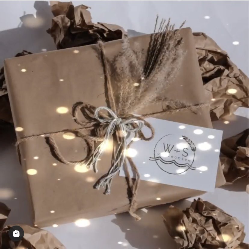 WheatandSeaCo's tweet photo. @eyeonstratford For people looking to support a number of small businesses check out our Holiday Bundle full of some of our local favourites and $5 from each box to @HopeTotesTO! Comes in two sizes and available to ship and gift wrap! Available at: https://t.co/CjtKQ2GIpc
#shoplocal https://t.co/Lpo687t5X5