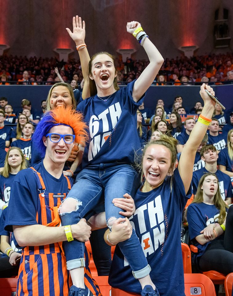 krecord1's tweet photo. It's another game day for @IlliniMBB today! Thankful for the chance to watch on TV but there's nothing I miss more right now than waiting in line to get into SFC and cheering on my favorite team with all of my favorite people. Miss you @TheOrangeKrush 🥺🧡 https://t.co/CXVKhvjQm9