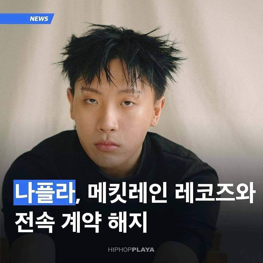 Badgirloofla's tweet photo. #MKIT RAIN anuncia que han terminado su contrato con #Nafla de mutuo acuerdo.
El artista decidió no renovar el contrato exclusivo que mantenía con su empresa, siendo CEO junto a #Loopy desde sus inicios.
Mediante una carta la empresa expresó: https://t.co/0jinoJr4a0
