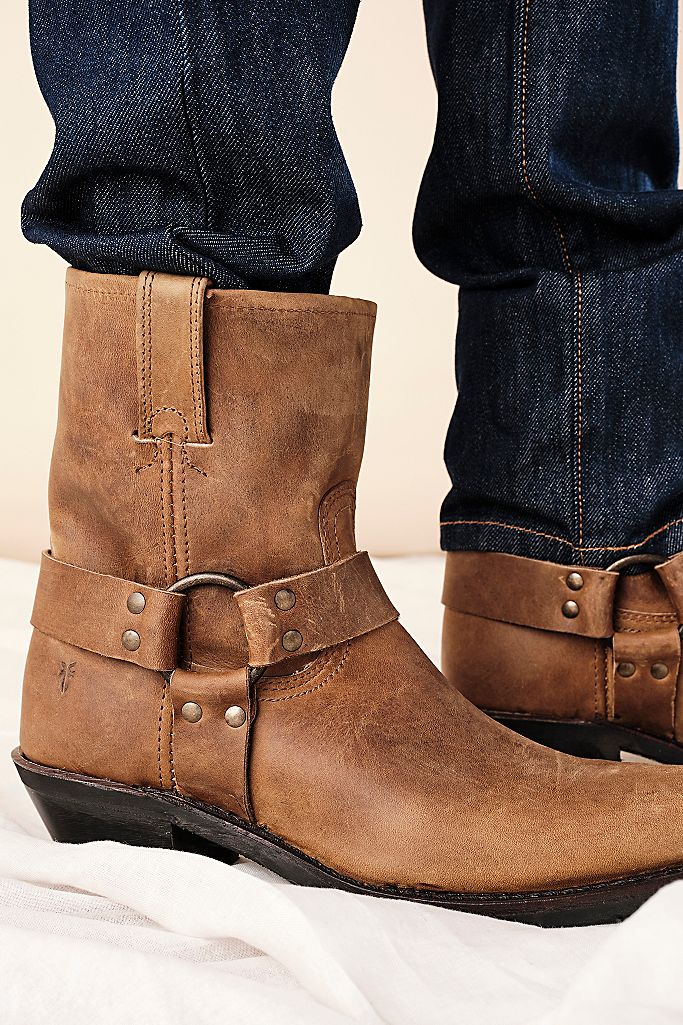 the frye company boots