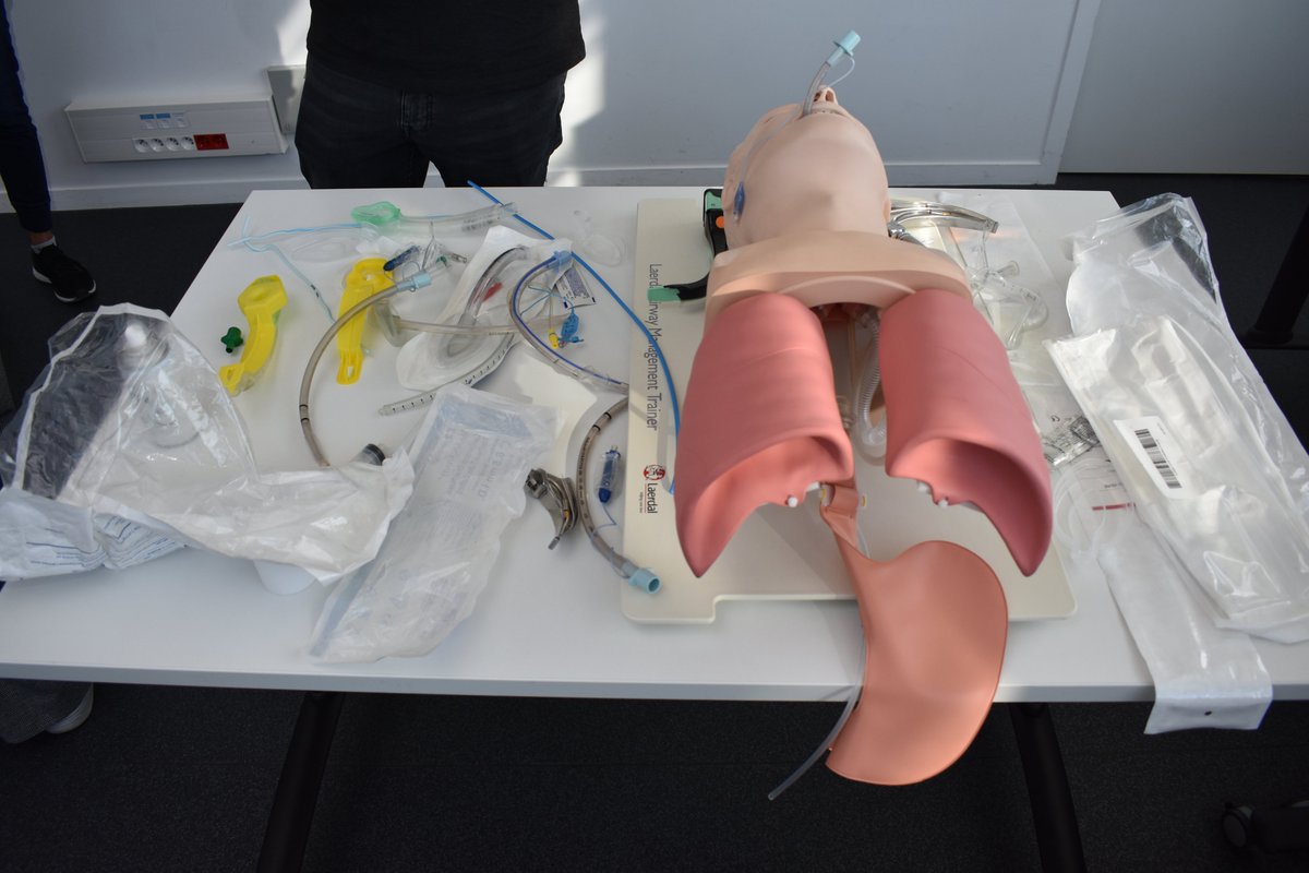 MTC Rouen (@mtc_rouen) on Twitter photo Ateliers pratiques #simulation au #mtc avec le <a href="/ACesu76/">CESU76A</a> pour les #internes de l’école de #chirurgie : habillage #COVID19 , massage cardiaque externe, intubation difficile, ponction lombaire ... tout le monde s’y met !
<a href="/univrouen/">Université de Rouen Normandie</a> <a href="/CHURouen/">CHU de Rouen</a> <a href="/DG_CHRU/">Directeurs généraux de CHRU</a> <a href="/lefevant/">Antoine</a> Ateliers pratiques #simulation au #mtc avec le <a href="/ACesu76/">CESU76A</a> pour les #internes de l’école de #chirurgie : habillage #COVID19 , massage cardiaque externe, intubation difficile, ponction lombaire ... tout le monde s’y met !
<a href="/univrouen/">Université de Rouen Normandie</a> <a href="/CHURouen/">CHU de Rouen</a> <a href="/DG_CHRU/">Directeurs généraux de CHRU</a> <a href="/lefevant/">Antoine</a>