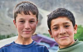 IKturkish's tweet photo. Başbakan Imran Khan, Gilgit-Baltistan eyaletinin tüm vatandaşlarına Evrensel Sağlık Sigortası vereceğini açıkladı. Önceki hükûmetlerin ihmali nedeniyle bu eyaletin kötü bir sağlık sistemi var. PTI hükûmeti bu bölgedeki sağlık ve eğitim tesislerini geliştirmeye kararlıdır. https://t.co/vDUwuafuRV