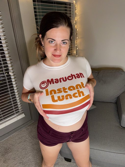 Now I want some raw-men 😂  https://t.co/YnQLoQ5t6L #Rockstarkristin #Rsk #ramen #noodles #NoNutNovember<a href="/tag/humpday"class="tags"><span>#humpday</span></a><a href="/tag/foodie"class="tags"><span>#foodie</span></a><a href="/tag/ramen"class="tags"><span>#ramen</span></a><a href="/tag/boobs"class="tags"><span>#boobs</span></a><a href="/tag/noodles"class="tags"><span>#noodles</span></a><a href="/tag/nonutnovember"class="tags"><span>#nonutnovember</span></a>