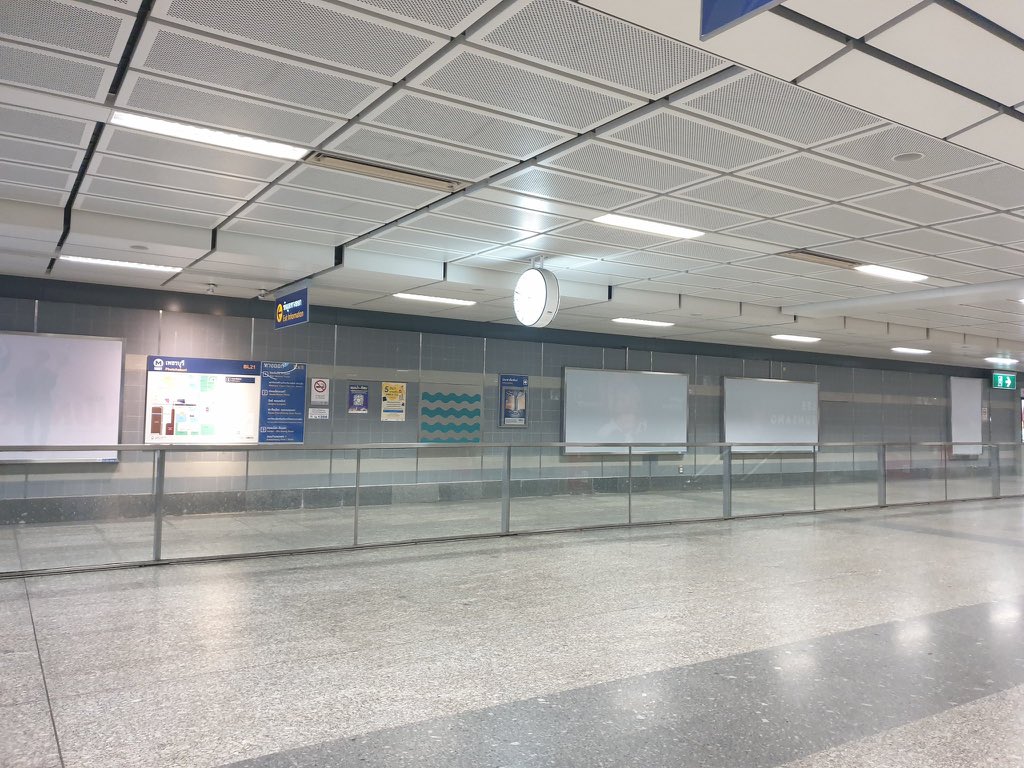 cnew888's tweet photo. ฉันชอบและทับใจกับสิ่งนี้มากกกก ในเมื่อทาง mrt bts ได้ปิดไม่ให้ใช้บริการกับผู้ชุมนุม ด้อมเกาหลีได้รวมใจกันไม่ซื้อป้ายโฆษณา แต่กลับไปใช้บริการกับตุ๊กตุ๊ก เรือ รถ2แถวแทน.. 

ไม่เอาก็คือไม่เอา ไม่ซัพก็คือไม่ซัพ ในเมื่อมีราคาที่ต้องจ่ายก็ต้องแบบนี้ สนับสนุนรายย่อยดีกว่านายทุน.. https://t.co/PYqOaSlVle