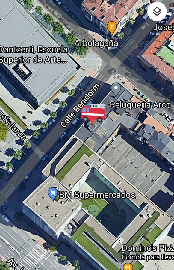 A.D.C.Bomberos Bilbao en Twitter: "Intervención para revisión/saneamiento de fachada. C/ Benidorm. Movilizada AEA del Parque de #Miribilla Fatxada batetik zatiak jaustearen ondoriozko irteera. #suhiltzaileak #Bilbao #bomberos 🚨🚒 https://t.co/GN210CA5z7" / Twitter