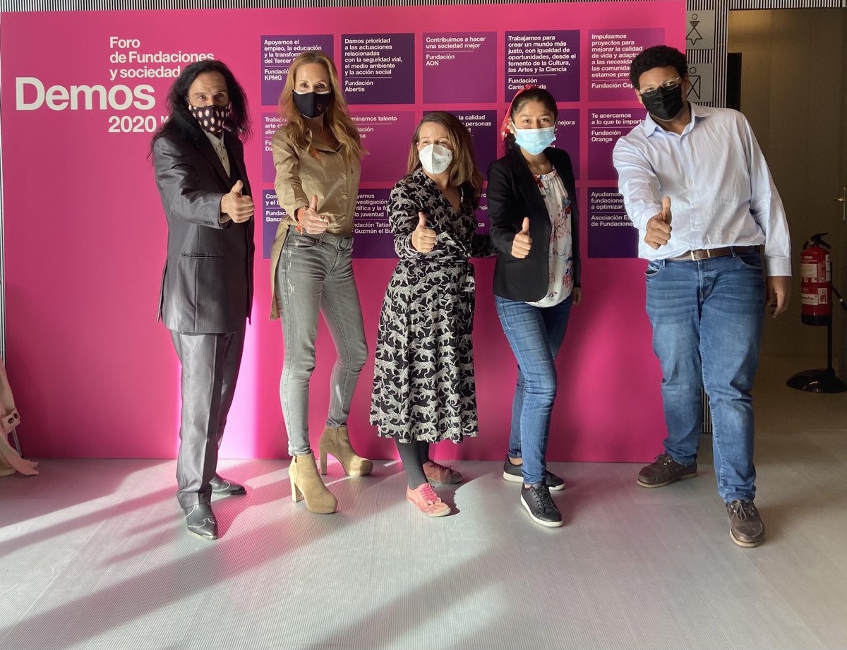 fundacionsi's tweet image. La Presidenta de nuestra Fundación @SandraMoti ha participado este miércoles en el @foro_demos organizado por @AEF_fundaciones, en la sesión &apos;En primera persona&apos;, en la que varios beneficiarios de fundaciones han contado su historia. #Demos2020

Muchas gracias por la invitación🧡