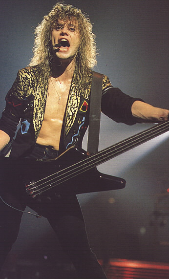 Happy Birthday to Def Leppard bassist Rick Savage. He turns 60 today. 