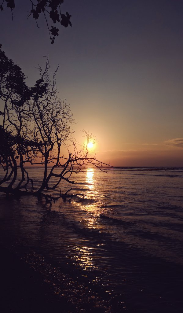 <a href="/fajrinherris/">fajrin herris gembel</a> <a href="/PesisirBarat_/">Info Pesisir Barat</a> nitip sunset pesisir barat 😌😌