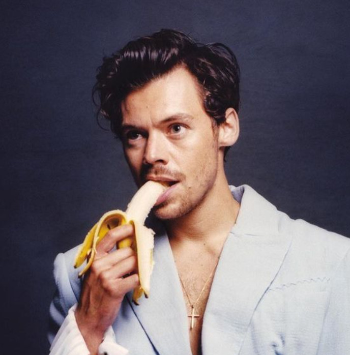 picshs's tweet photo. Harry for Variety, photographed by Parker Woods. https://t.co/G2VSWEgEg9