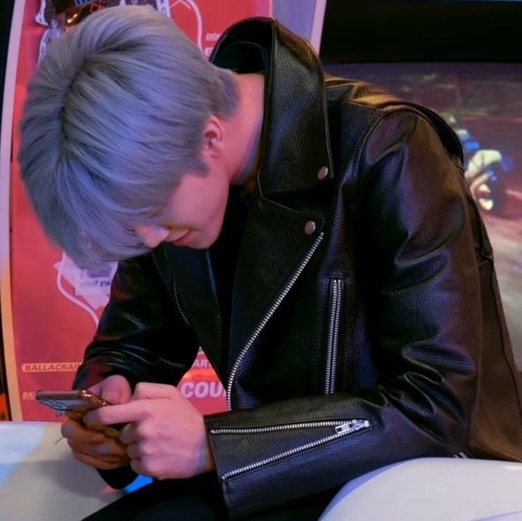 เธอคะ เงยหน้ามาคุยกับเค้าก่อน 🥺