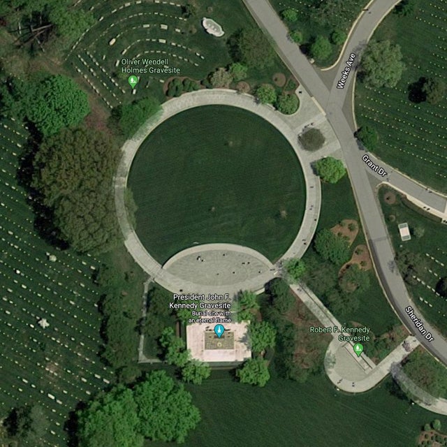 The memorial site where JFK Sr. is buried in Arlington Virginia is laid out like a giant...Q..