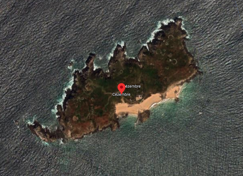 bulletin_fr's tweet photo. [THREAD] Connaissez l'île de Cézembre au large de Saint-Malo ? Cette petite île, que l'État français croit naïvement être sienne, est en réalité une possession du glorieux Royaume de Talossa 👇
https://t.co/wCuXOJSK1v https://t.co/r1BJlOcF6v