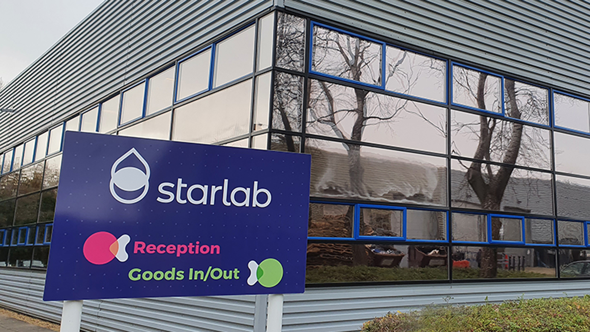 StarlabUKLtd's tweet photo. Today might be a cold and grey December day, but we have just added some brightness and colour outside Starlab Milton Keynes with a shiny new sign in our fab new design. Thanks @SignsExpress MK for doing such a great job! https://t.co/qZaVAh9nQA