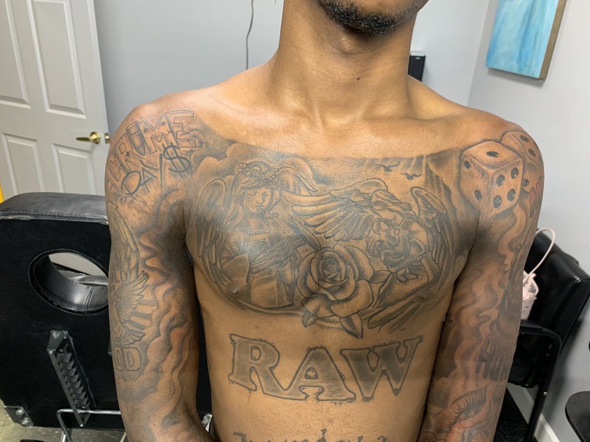 2HardTatz's tweet image. I’m Back Twitter !! Let’s get these December spots filled up. Dm me to book your Appointment NOW! Don’t let someone take your spot! 💰 #2HARD