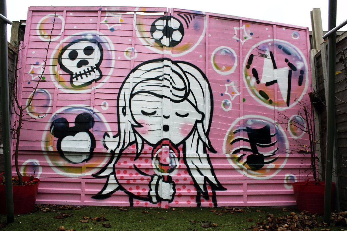 I had the pleasure of working with a small group of #youngpeople <a href="/C_O_Visions/">C_O_Visions</a>, supporting them to design &amp; paint their own #mural. 

#InformalEducation #YouthWork
#StreetArt  #Coventry