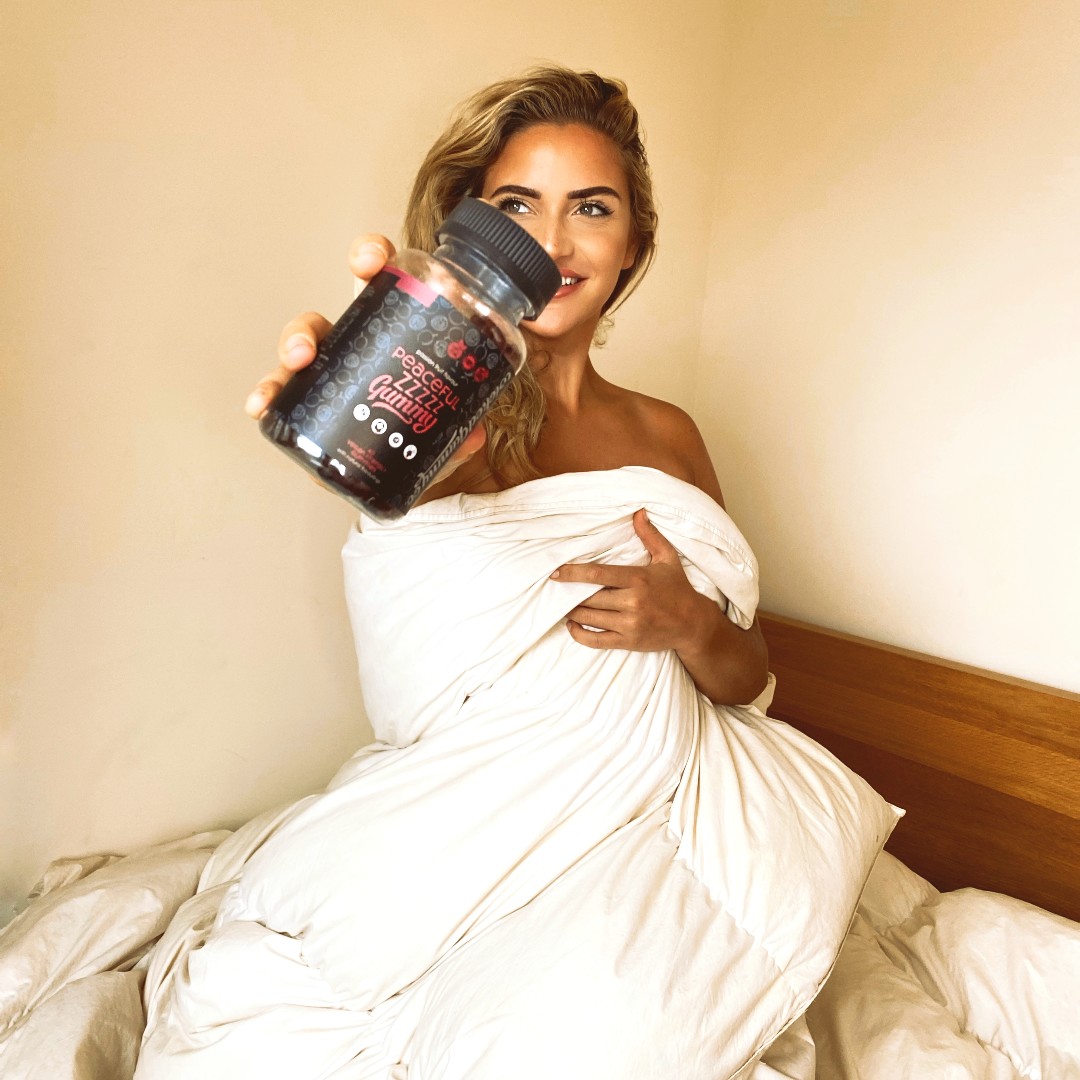 Pow! Rise and SHINE.
.
.
.
#peacefulzzzzz #peacefulsleep #restfulsleep #sleepaid #bedtime #rested #energized #5htp #valerianroot #sleepdisorder #insomnia #anxiety #depression #fatigue #chronicfatigue #night #wickedgummyco