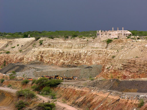 east_facts's tweet photo. IMAGES: Mwadui Mine in Shinyanga, Tanzania. https://t.co/sEdO5oxPPG