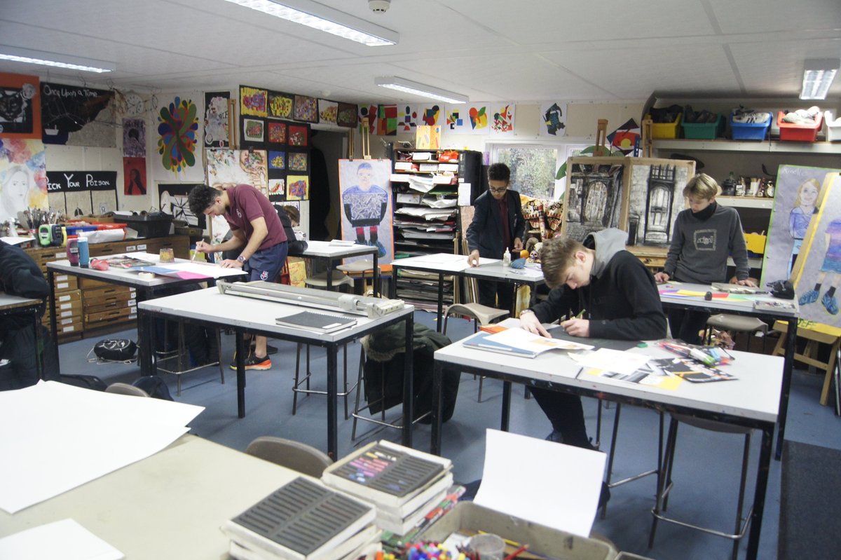 Amaia_Movie's tweet photo. Progress in Year 11 GCSE Art coursework. Students are working hard and things are coming together. Always an interesting time. #GCSEart #ArtCoursework #ArtEd #ChallonerArt https://t.co/lObpdxTufc