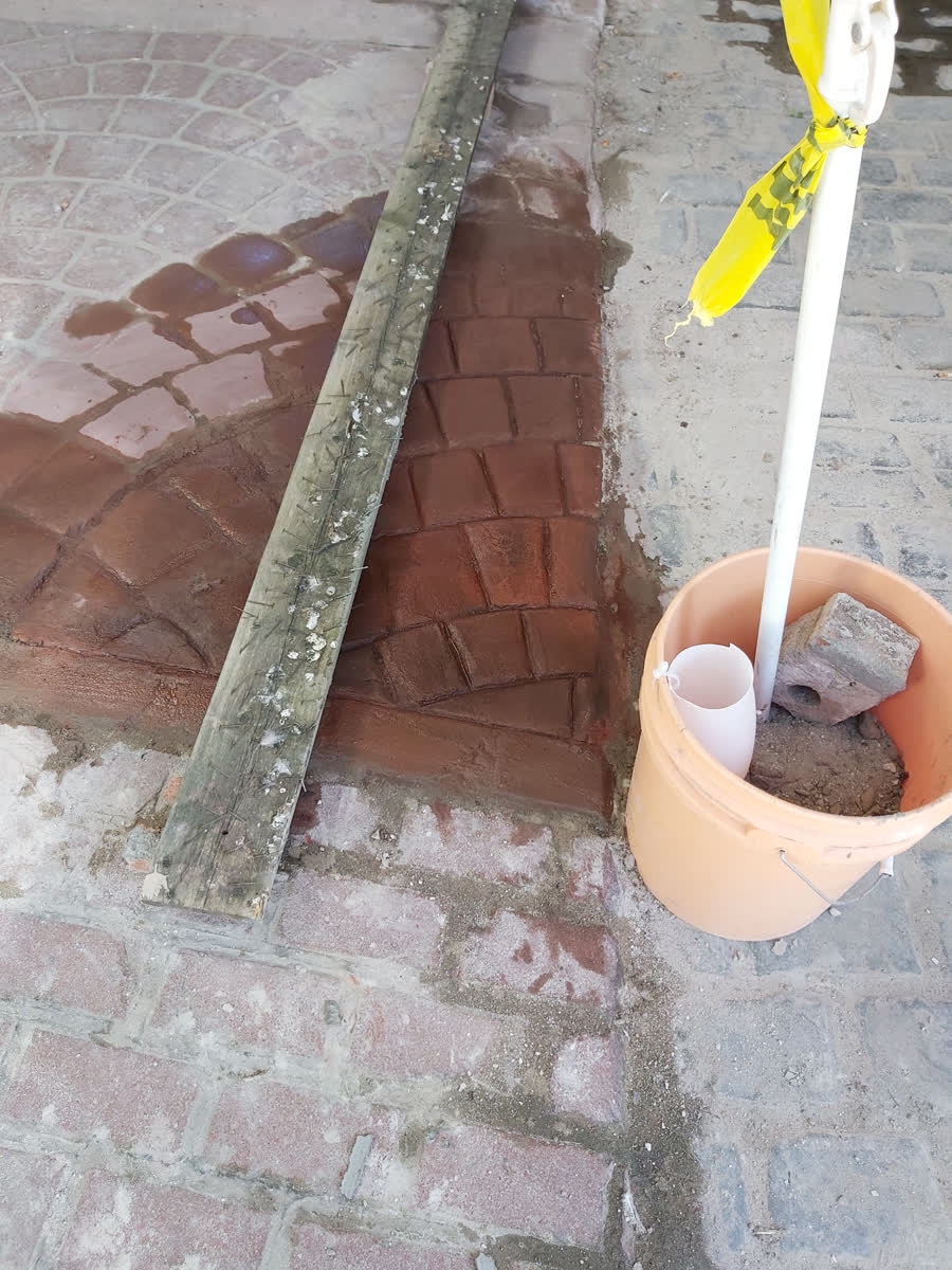 A clean floor is what can make your home and workplace shine brightly. We can clean your floor area the way you desire. Call us and let your floor shine bright and keep spotless.
It’s quite impossible to clean high rise windows. On qoo.ly/39hj7v urbanxterior.com