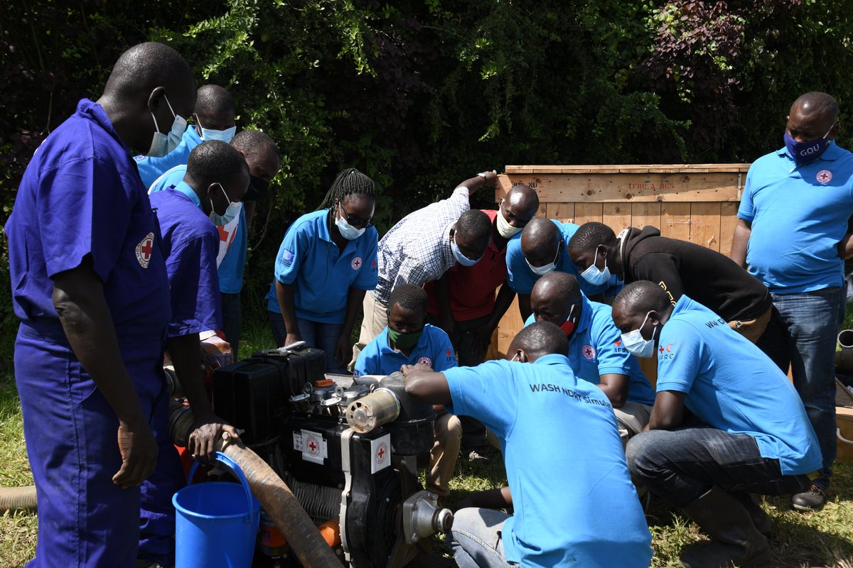 UgandaRedCross's tweet photo. #NDRTWAshTraining #WASH Simulation continues in Kabarole along River Mpanga. Team demonstrating capacity to set up and deliver WASH services to affected people during emergencies. Excercise supported by @ifrc @eu_echo @IFRCAfrica https://t.co/z8H0Bgfu8H