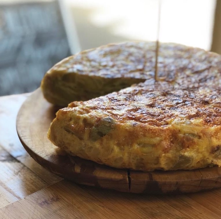 Better than a #ScotchEgg. Tapas is Back!
Serving Thursdays, Fridays and Saturdays 5 - 9:45pm 
Book online or message us for a table

#norwich #norwichcity #visitnorwich #enjoynorwich #enjoynorfolk #supportsmallbusiness #norwichcoffee #love_norwich_food #norwichbars #norwichtapas