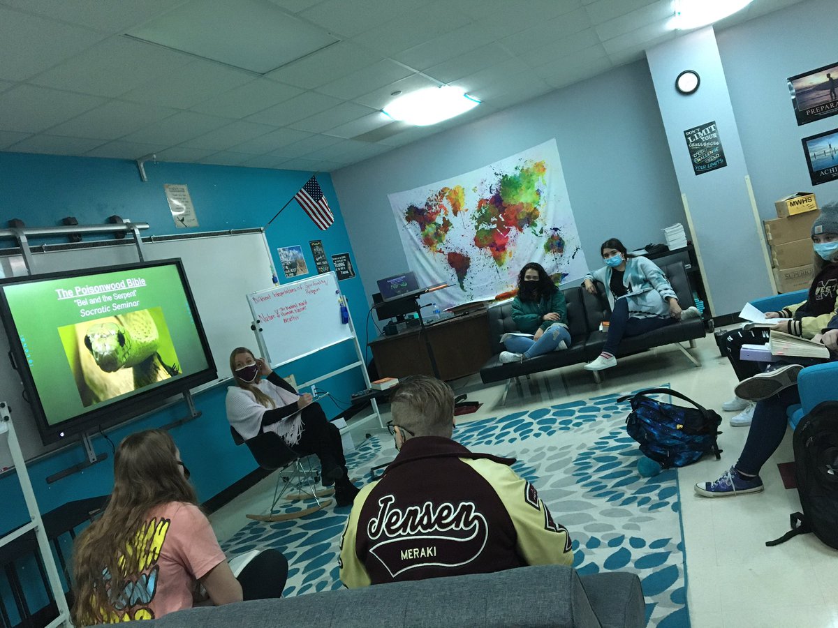AWood_MISD's tweet image. Another wonderful discussion going on in Ms. Jensen’s Junior IB English class! #innerouter #presson #MISDAdvAc @ms_jjensen @westmustangs @MagnoliaWestIB