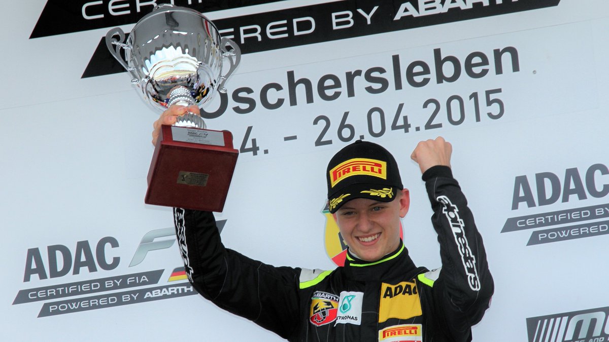 With five wins in each series, Mick finishes second in both the 2016 ADAC Formula 4 and Italian Formula 4 Championships, graduating to the FIA Formula 3 European Championship for 2017.