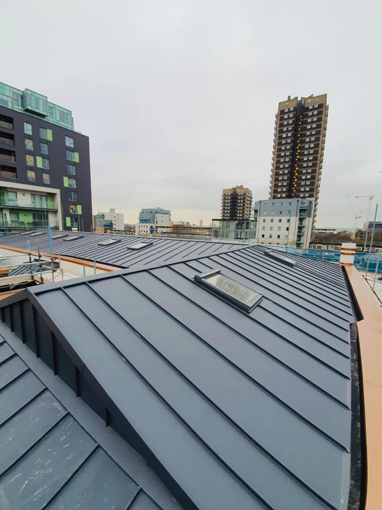 BuildEverard's tweet photo. Our #MansardExtension with PLX Metal Roof is now complete

#CityofLondonDevelopments #CityofLondon #Roofs #london2020 https://t.co/l5XjeCltCo