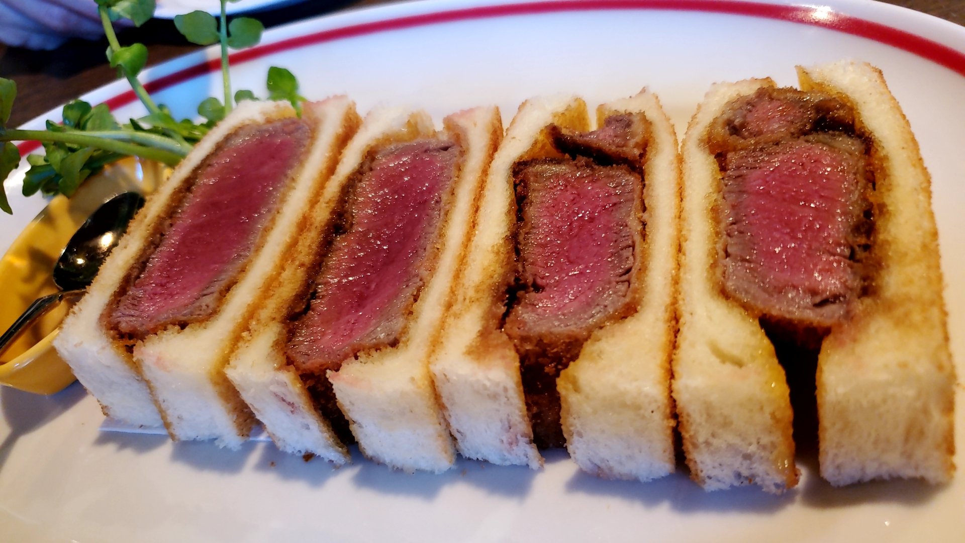 ジョージ コリス ビフカツサンド超旨すぎ 京都コリス 京都洋食 京都ビフカツサンド コリス ビフカツサンド 京都観光 清水寺ランチ T Co Uzxhjw0wso Twitter