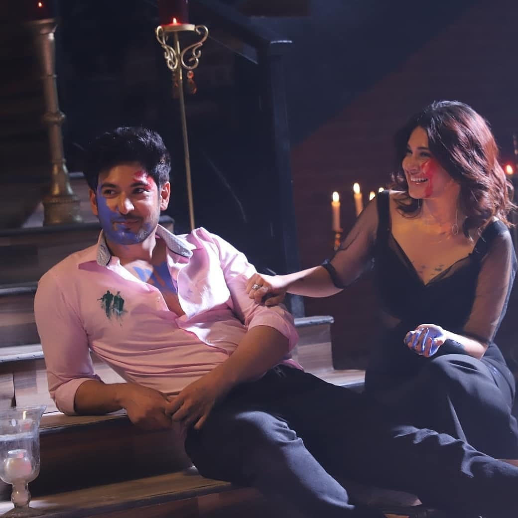 Mairaminahil's tweet photo. they are totally ShivJen
MayRa Forever
#1YearOfBeyhadh2Craze https://t.co/tyYGYHPZF0