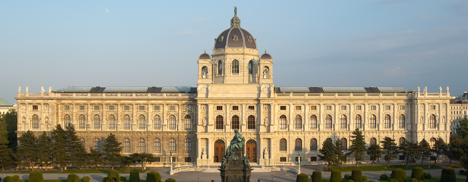 invent_dmc's tweet photo. good news: museums and libraries in Vienna may open again starting from December 7, 2020 https://t.co/FecibzCNkJ