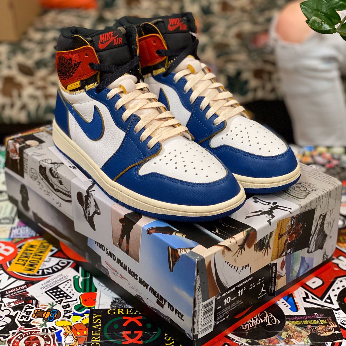 Jordan 1 Union blue toe 

All sizes available *Deadstock*

Message me now !!!