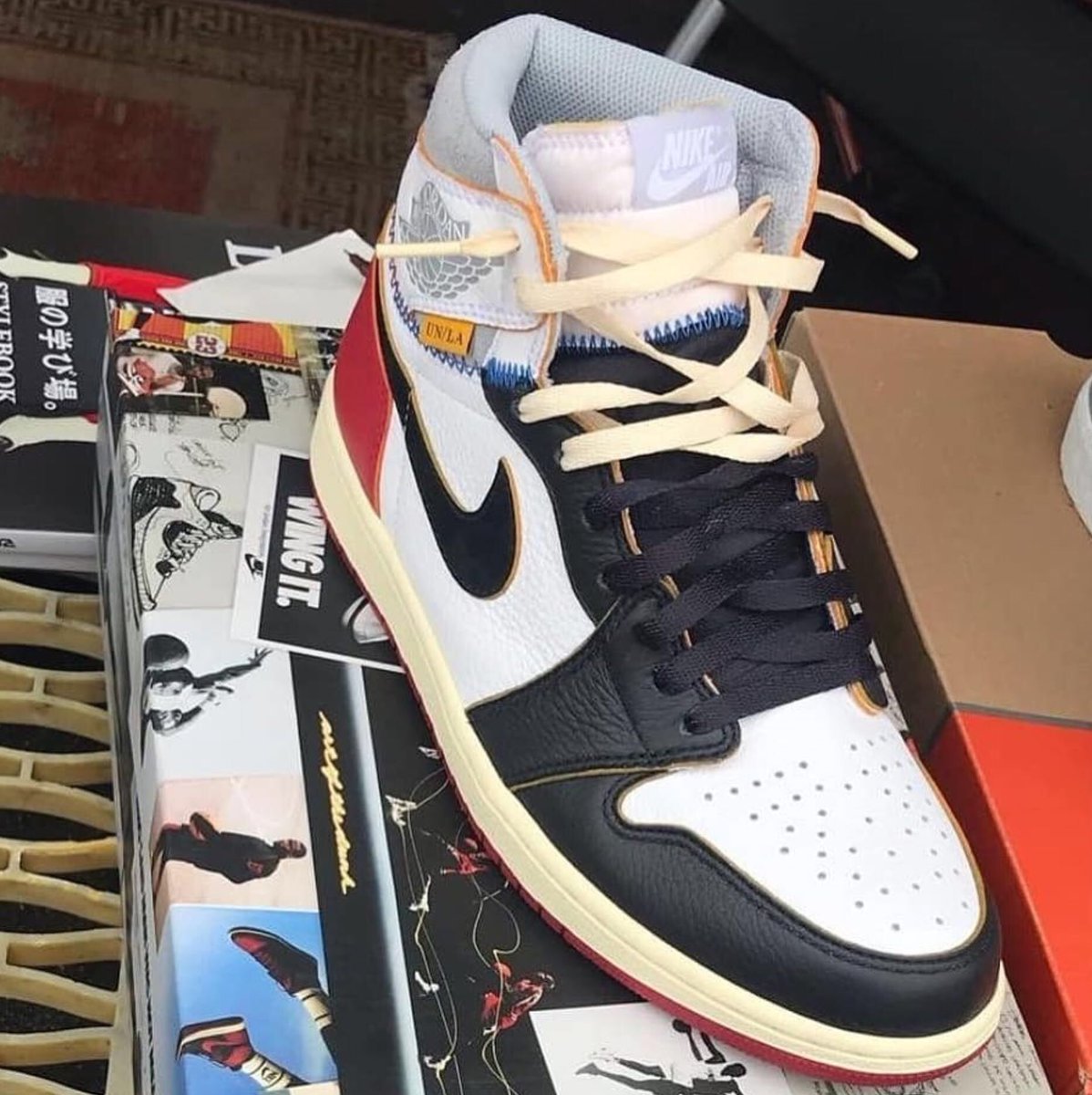 Jordan 1 Union black toe

All sizes available *Deadstock*

Message me now !!!