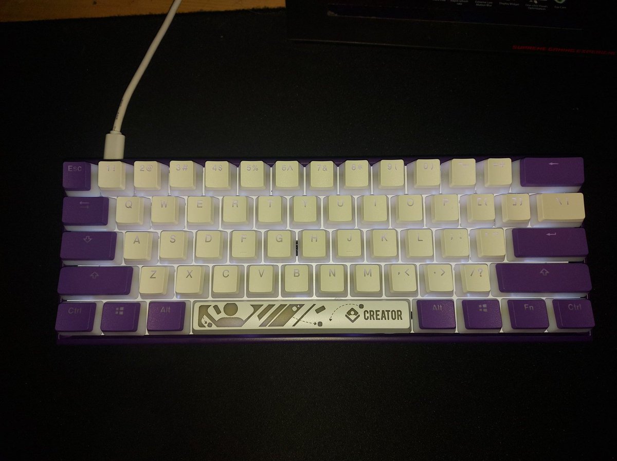 WinKyOP's tweet image. New Keyboard !! 
Thanks to @MKeyboards !