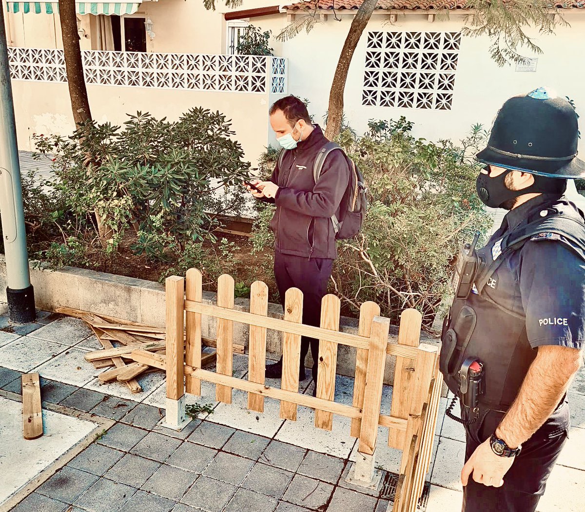 RGPolice's tweet photo. Behind the Blue Flashing Lights and dashing vehicles🚔 there is very often a huge amount of unseen work going on. Today our #RGPCommunity & #OPTrojan officers were out in support of #environmental agency and #housing agency whilst they carried out there work in the community. https://t.co/iVnRPMdq56
