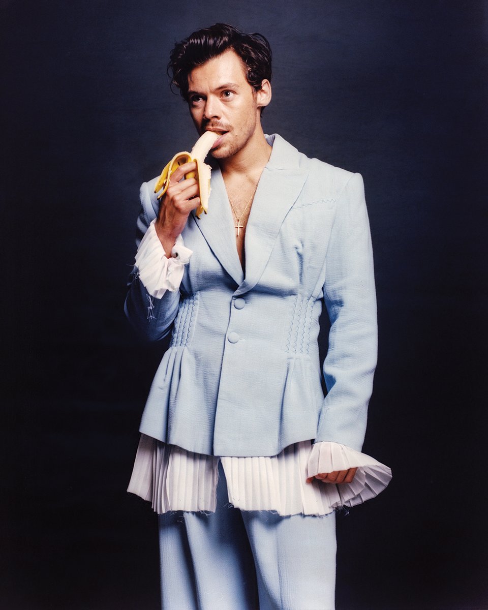 Variety See All Of Harry Styles Photos From His Variety Cover Shoot T Co Laobptniep