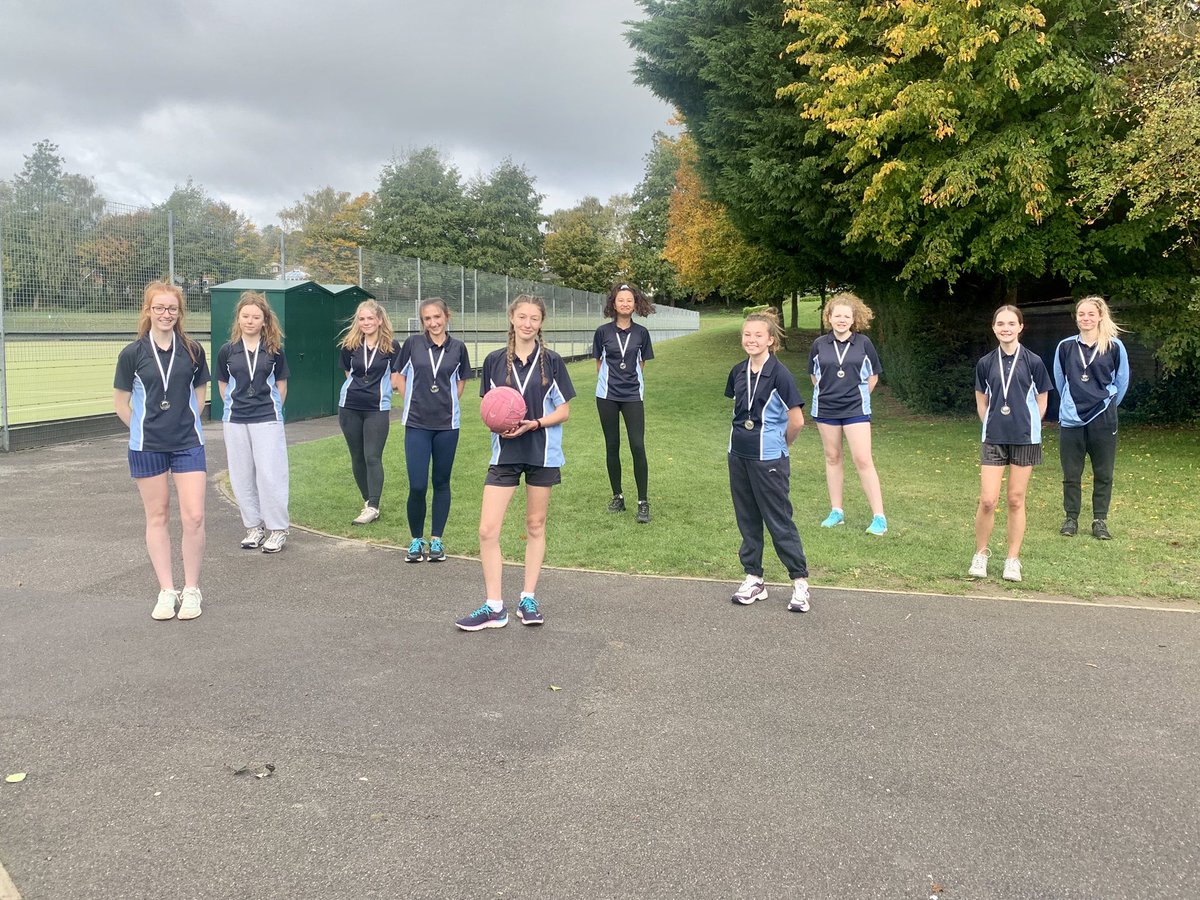 AmeryHillPE's tweet photo. Year 11 Netball Team with their runners-up medals from 2019/2020 season #teamwork #untilweplayagain https://t.co/lY36WpD20D