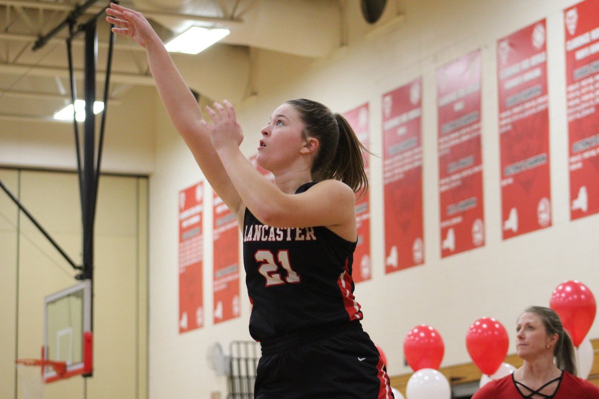 Brrrr, it's a little chilly outside. A great day to stay in and read our story on Lancaster basketball standout <a href="/karleycallea/">karley callea</a> in the Dec issue of Sports Union. en.calameo.com/read/006080630… @LancAthletics