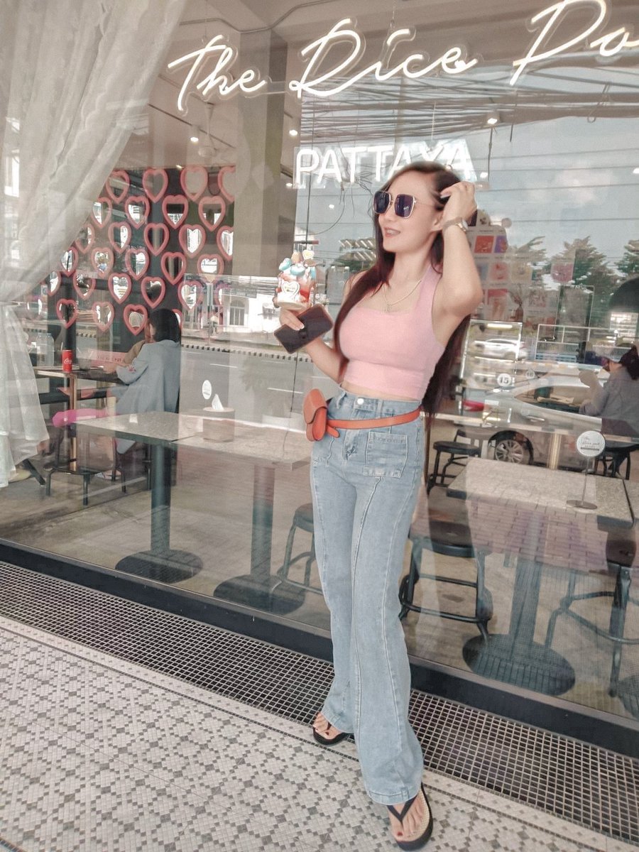 pangpondkd's tweet photo. ถ้าเธอไม่มีใจ 
บอกเอาไว้เรามีตัง 😎💸

#TheRicePot #พัทยา
#ส่งความเสี่ยว #เสี่ยวสัสกากมะพร้าวราวตากผ้า #แคปชั่นอ่อย #แคปชั่นเด็ด #แคปชั่นเสี่ยว #มุขเสี่ยว #มุกเสี่ยว #แคปชั่นกวนตีน #แคปชั่น #แคปชั่นเด็ดๆ #แคปชั่นน่ารัก https://t.co/xhiDFGHpHB