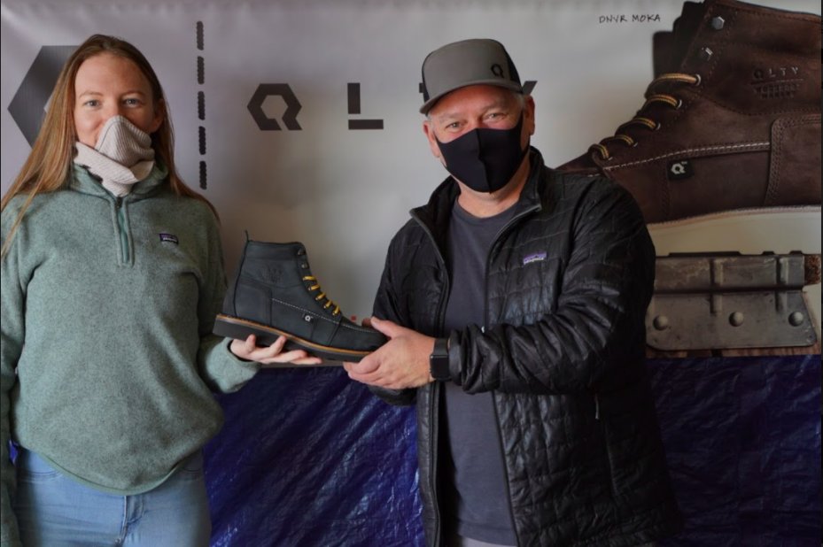 Aielloprm's tweet photo. ‘Tis the season for giving back! Denver start-up, QLTY Objective Boots rewarded over 25 Colorado Homebuilding Academy graduates with high quality performance boots. Many of these students are trying to get back on their feet and onto a new career path, this was a welcome gift. https://t.co/PWD6IBJNRO