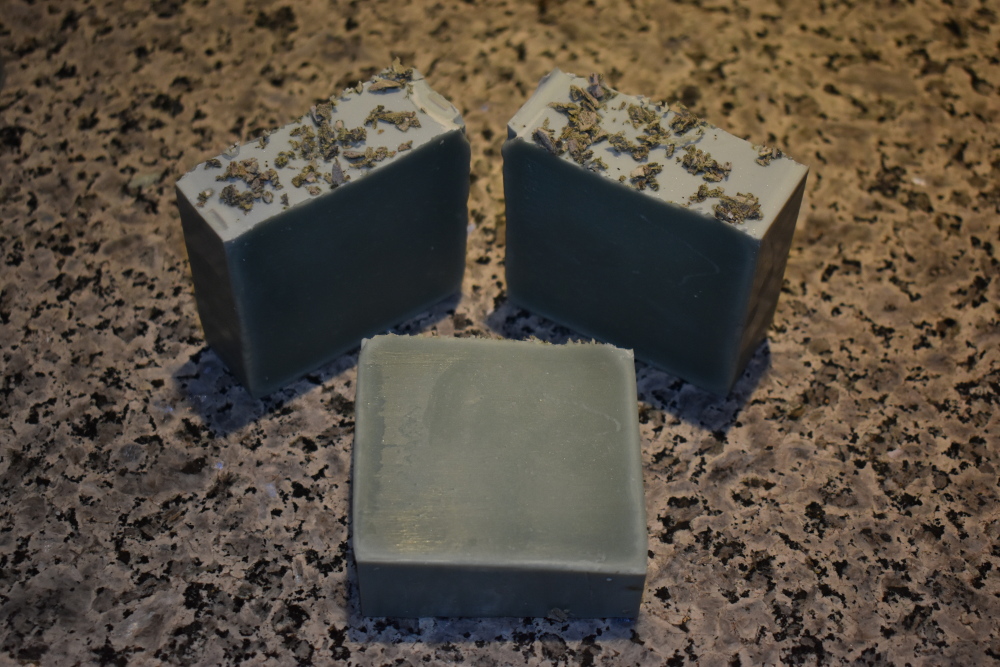 Someone bought ALL our sage soap a few days ago! So we're making more. We'll stay stocked for the holiday season, I promise 😉

#togetherwearestronger #shopsmall #shopwomenowned #skincare #soapmaker #artisansoap #naturalsoapmaking #smallbatchsoap #shoplocalbc #sage #sagesoap