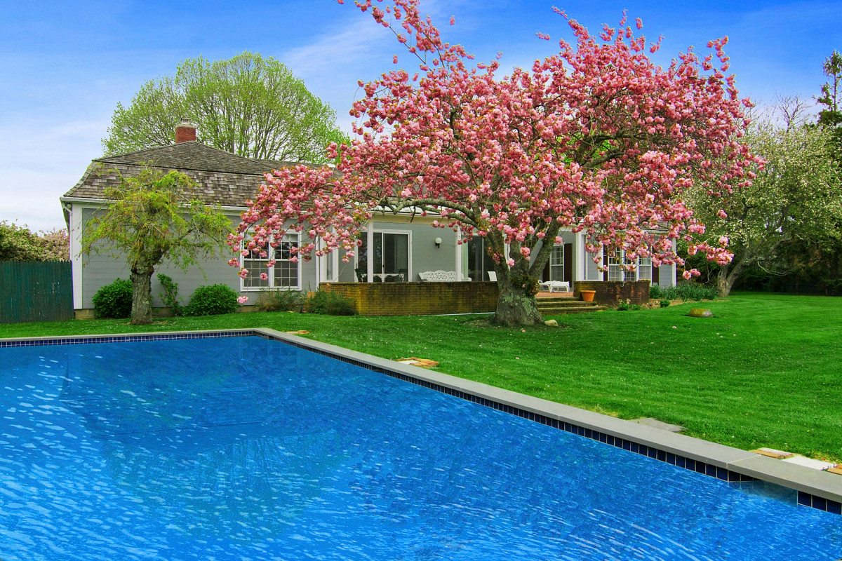 Gary Cooper's daughter lists $15M Hamptons manse