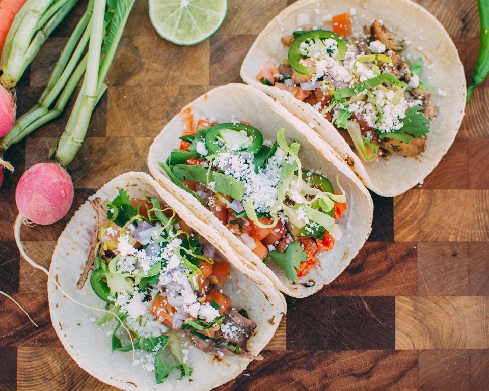 DWNTWN_ORLANDO's tweet photo. Can we all agree that one of the best ways to experience downtown is through discovering local flavor Guacamolico offers an “avocado-centric” menu with avocado smoothies, avocado toast, avocado life bowls, and even avocado desserts.

📍885 N Orange Ave.
➡️https://t.co/YfGIi8lXWR https://t.co/TEi1yE6mNV