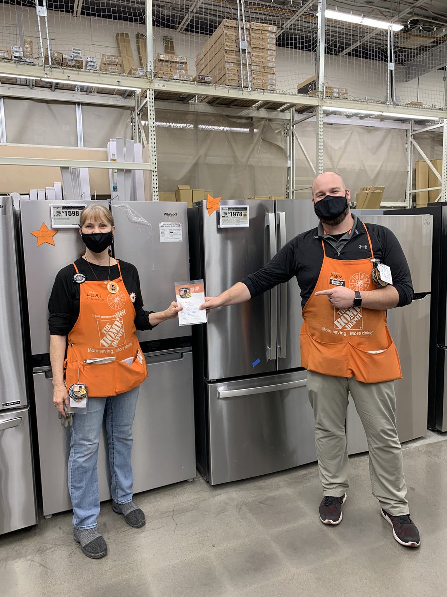 AFilantres's tweet image. Incredibly thankful for such an amazing team. Had the pleasure of recognizing some of the best in the business this weekend!! Lori, Elise, Molly and Adam! Thank you for all you do for our customers!!!
#HD0473
 @GPsharkz @D66Celest @Phil_Goosic @FSaldana13 @cat_thanner @Hmrhd1953