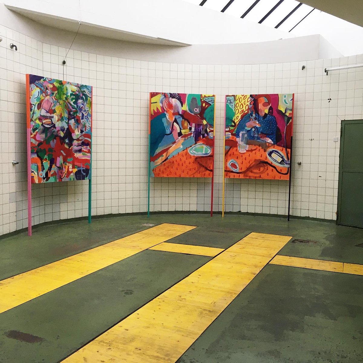 SB_Reimann's tweet photo. Kathrin Siegrist ‚You are the time‘ #kathrinsiegrist #painting #artinbasel #baselartists #womenartists https://t.co/TXuU9D9U9h